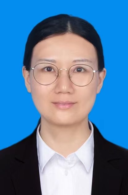 中共遂宁市纪委、遂宁市监察委员会驻遂宁市生态环境局纪检监察组组长，四级高级监察官，遂宁市生态环境局党组成员：王丽